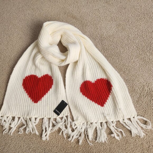 torrid Accessories - NWT Heart Scarf Knit Torrid